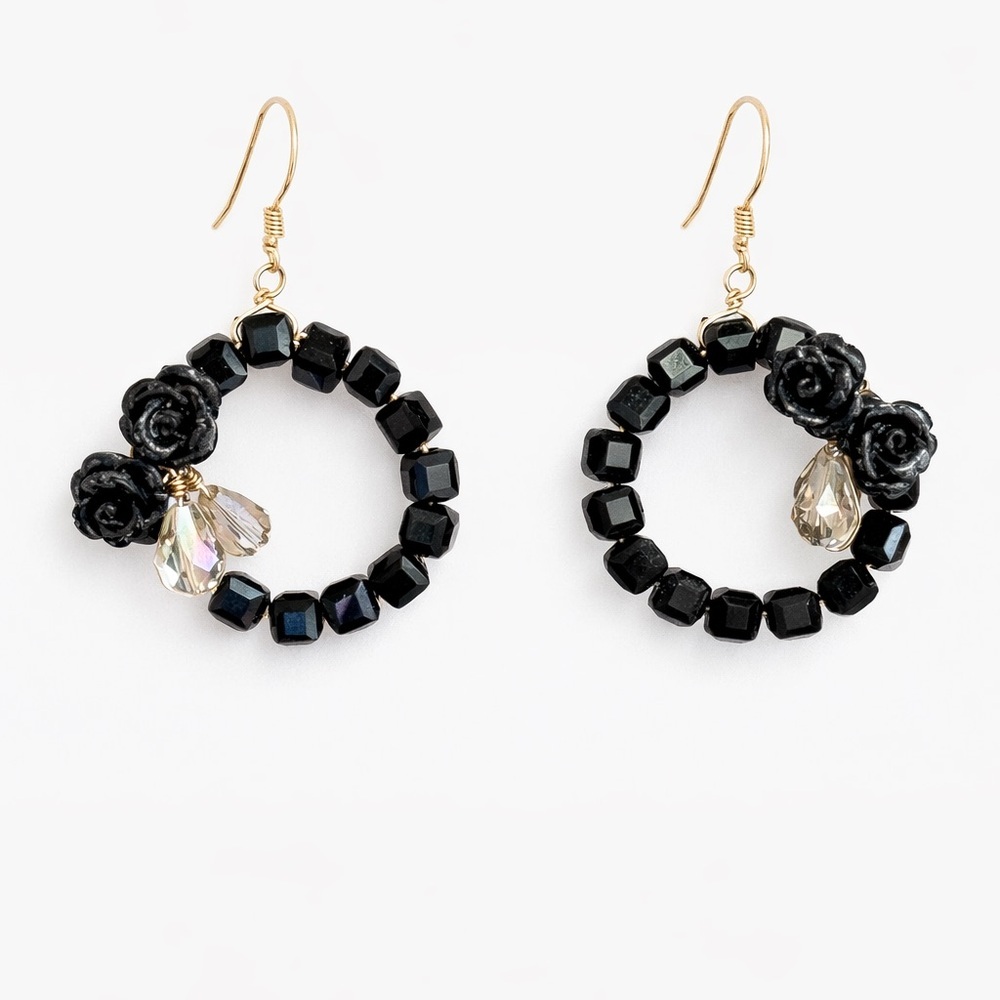 ⚜️ Elegant Black Beaded Earrings - Picture 1 of 10